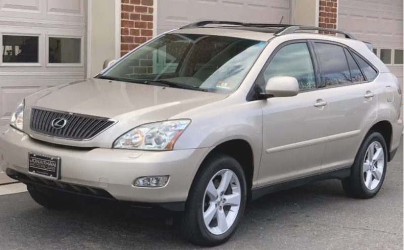 Лобовое стекло на Lexus RX330